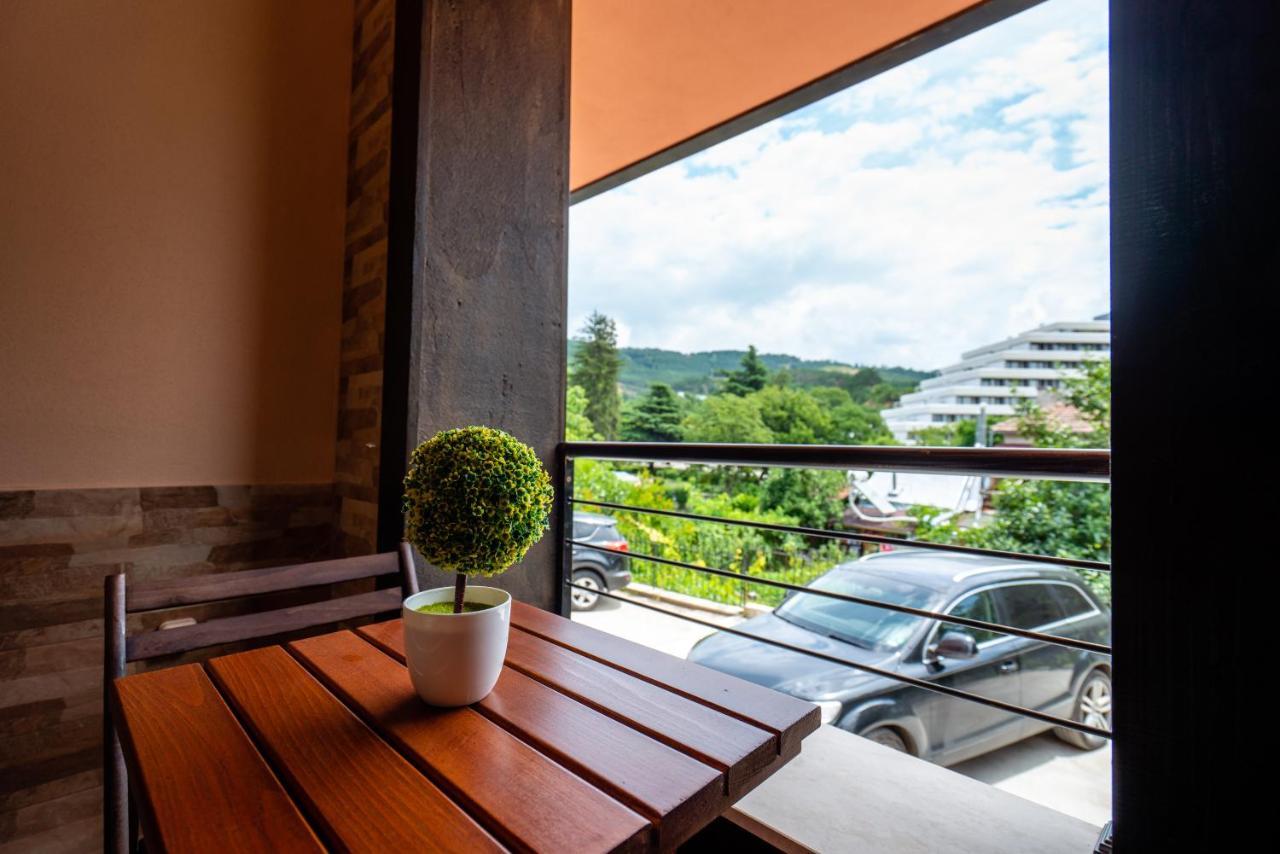Park Apartment Emilin Sandanski Exterior foto